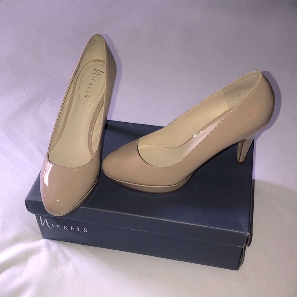 Like New!! Nickels Nude Pumps